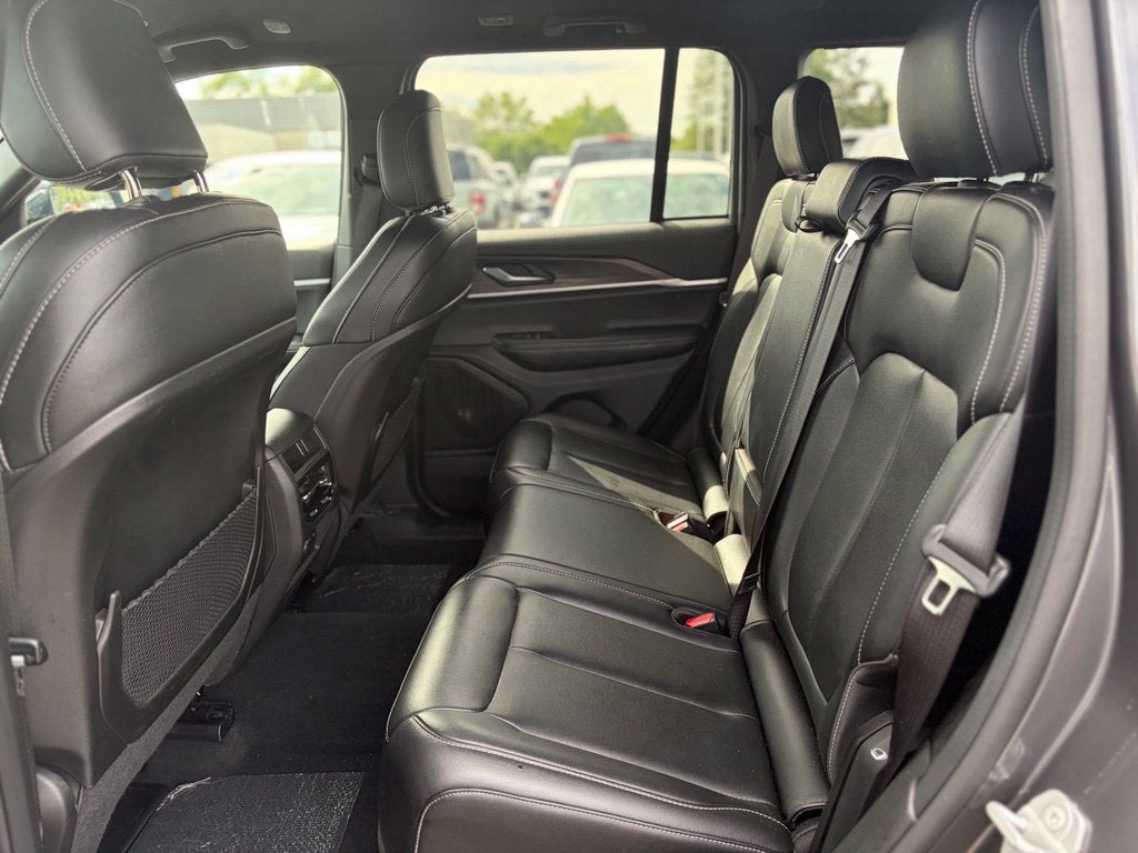 2025 Jeep Grand Cherokee Limited * Certified Pre-Owned *