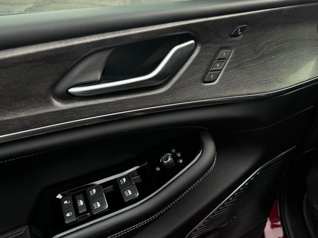 2022 Jeep Grand Cherokee Overland 4x4