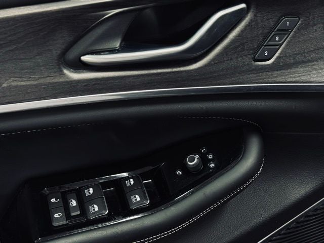 2022 Jeep Grand Cherokee Overland 4x4