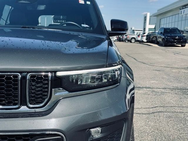 2022 Jeep Grand Cherokee Overland 4x4
