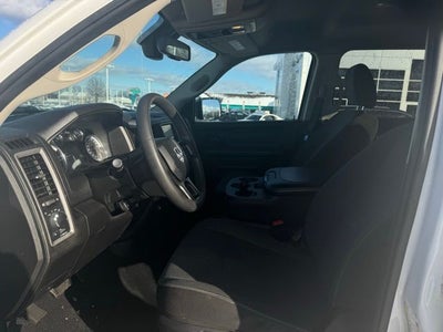 2022 RAM 1500 Classic Tradesman Crew Cab 4x4 5'7' Box