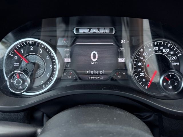 2022 RAM 1500 Big Horn Crew Cab 4x4 5'7' Box