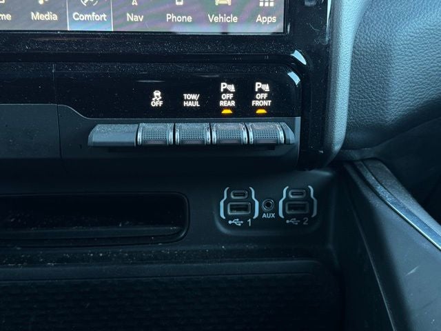 2024 RAM 1500 Big Horn Crew Cab 4x4 5'7' Box