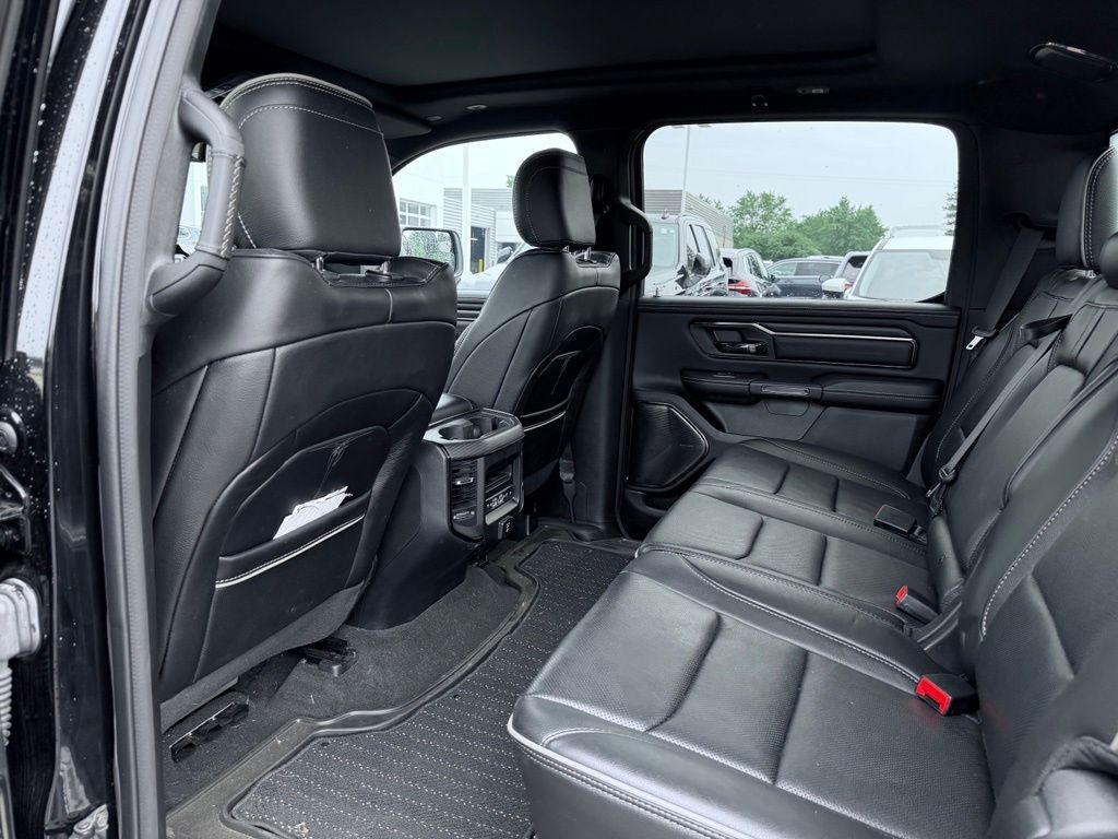 2022 RAM 1500 Limited Crew Cab 4x4 5'7' Box