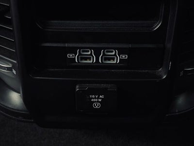 2022 RAM 1500 Laramie Crew Cab 4x4 5'7' Box