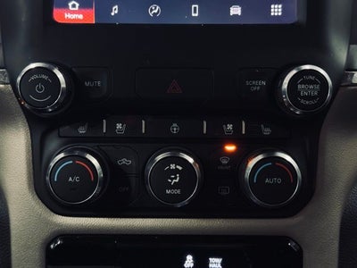 2022 RAM 1500 Laramie Crew Cab 4x4 5'7' Box