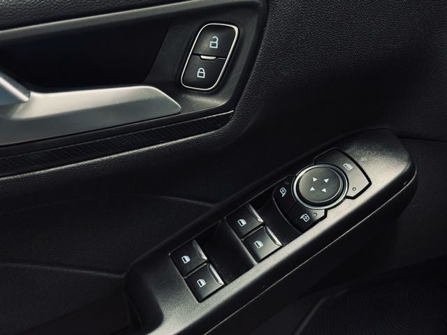 2024 Ford Escape Hybrid ST-Line Select