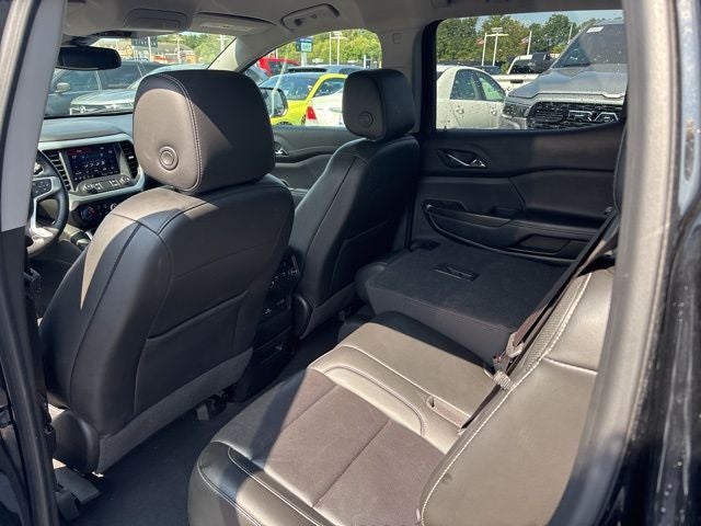 2023 GMC Acadia AWD SLT