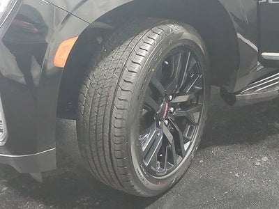 2022 GMC Yukon 4WD SLT