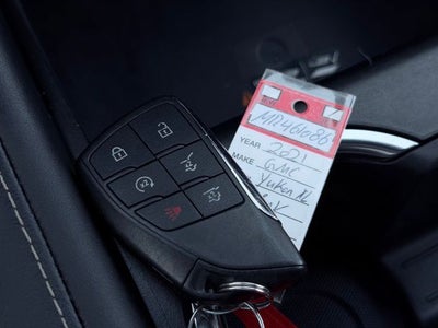2021 GMC Yukon XL 4WD SLT