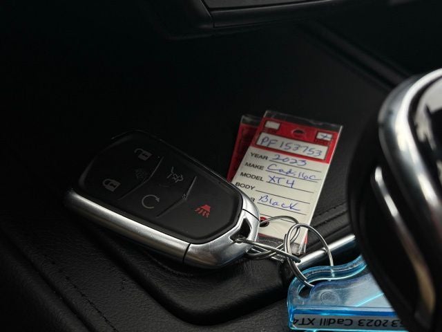 2023 Cadillac XT4 AWD Premium Luxury