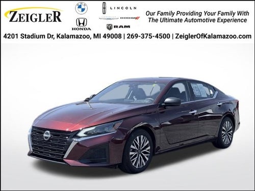 2024 Nissan Altima SV FWD