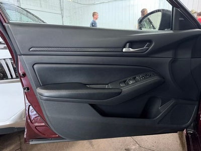 2024 Nissan Altima SV FWD