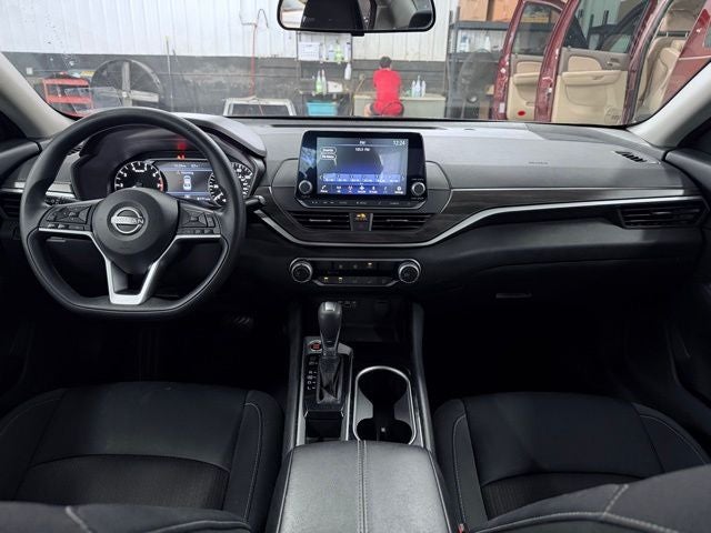 2024 Nissan Altima SV FWD