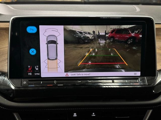 2025 Volkswagen Atlas 2.0T SE w/Technology