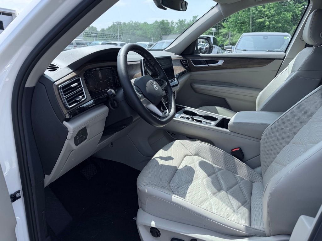 2024 Volkswagen Atlas 2.0T SE