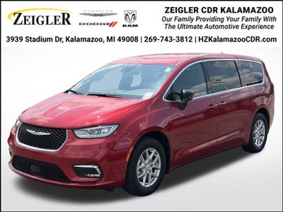 2025 Chrysler Pacifica Select * Certified Pre-Owned *