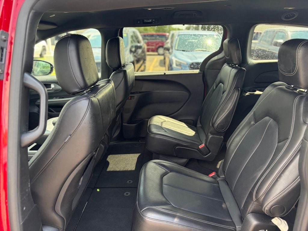 2025 Chrysler Pacifica Select * Certified Pre-Owned *