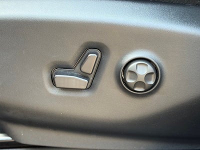 2025 Chrysler Pacifica Select * Certified Pre-Owned *