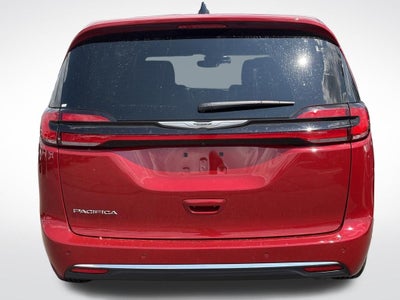 2025 Chrysler Pacifica Select * Certified Pre-Owned *