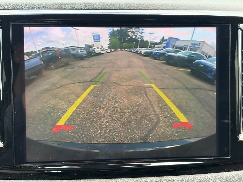 2025 Chrysler Pacifica Select * Certified Pre-Owned *