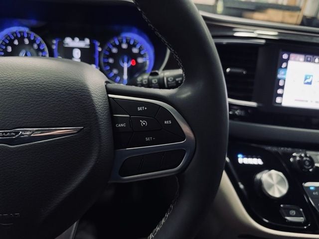 2024 Chrysler Voyager LX