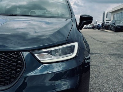 2025 Chrysler Pacifica Limited