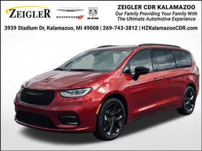 2025 Chrysler Pacifica Limited