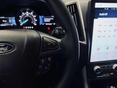 2023 Ford Edge SE