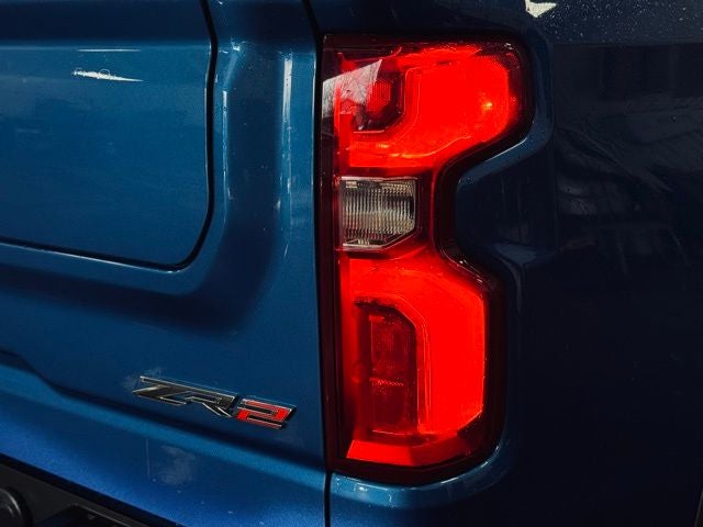 2023 Chevrolet Silverado 1500 4WD Crew Cab Short Bed ZR2