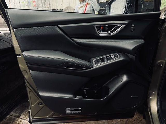 2025 Subaru Ascent Limited 8-Passenger