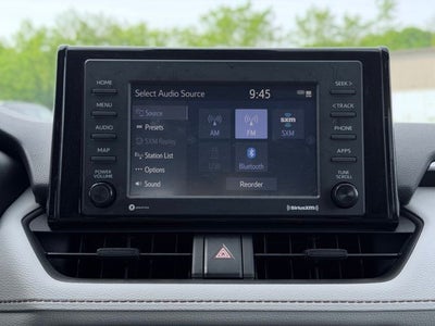 2022 Toyota RAV4 Hybrid XLE