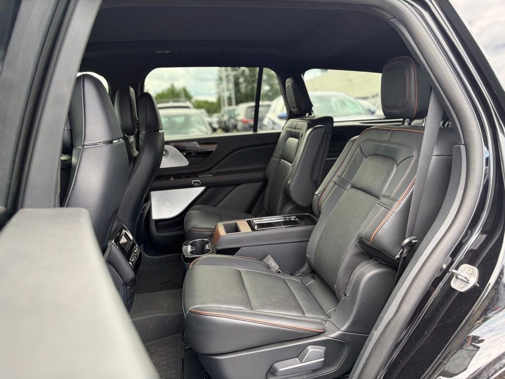 2025 Lincoln Aviator Black Label