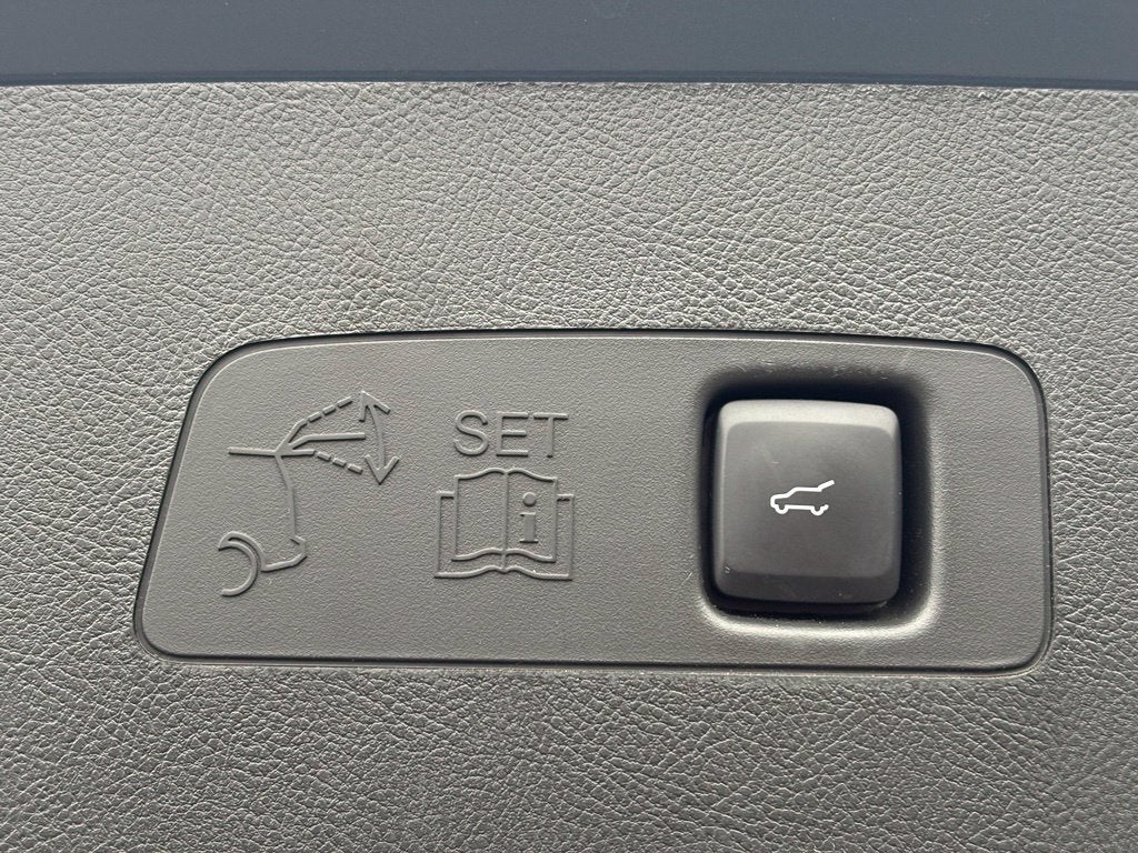 2023 Lincoln Corsair Standard CERTIFIED