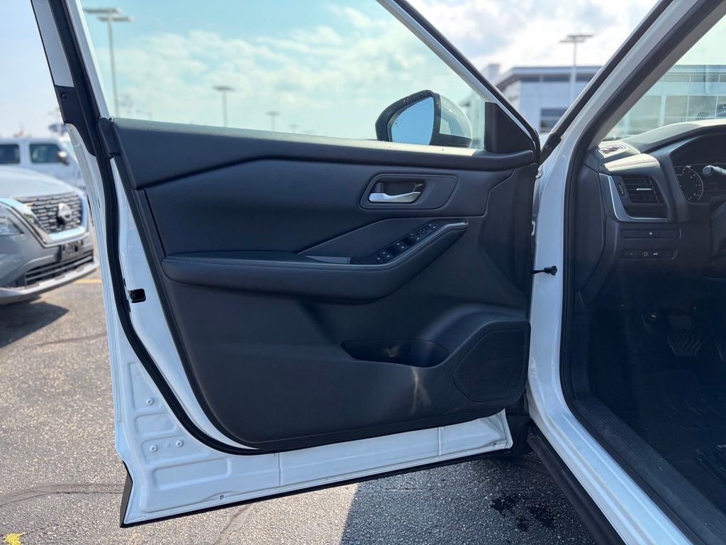 2025 Nissan Rogue SV Intelligent AWD