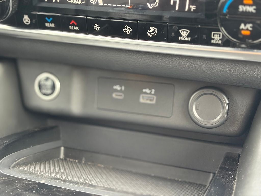 2022 Nissan Rogue SL