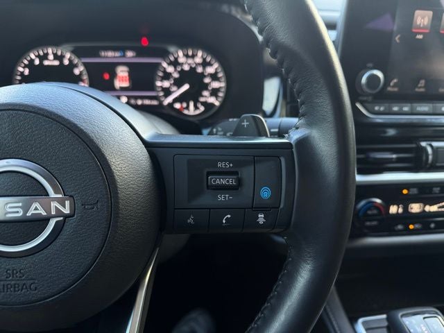 2024 Nissan Pathfinder SV 4WD