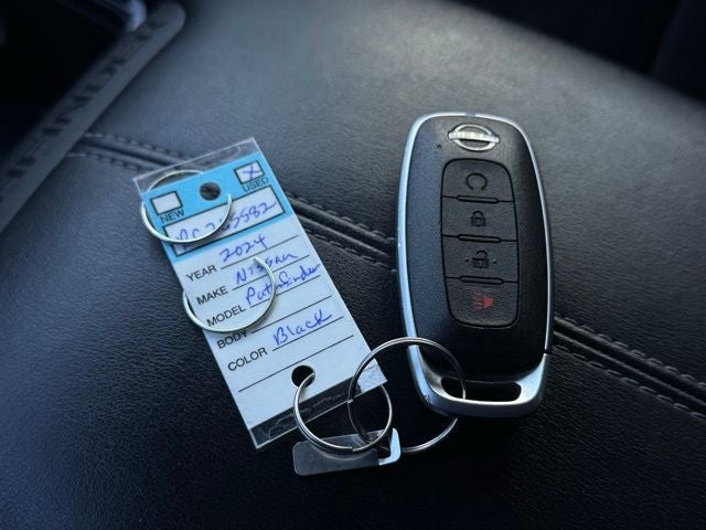 2024 Nissan Pathfinder SV 4WD