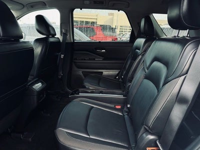 2023 Nissan Pathfinder SL 4WD