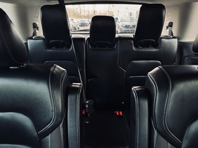 2023 Nissan Pathfinder SL 4WD