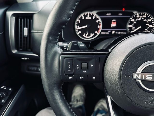 2023 Nissan Pathfinder SL 4WD