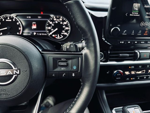 2023 Nissan Pathfinder SL 4WD