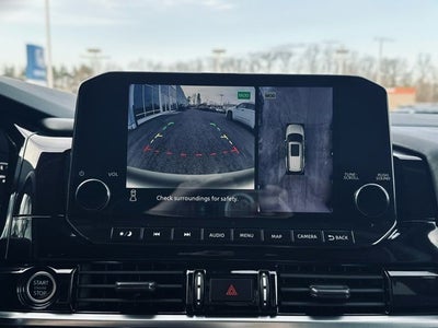 2023 Nissan Pathfinder SL 4WD