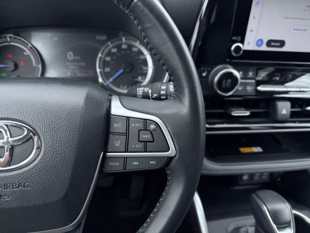 2024 Toyota Highlander Hybrid XLE