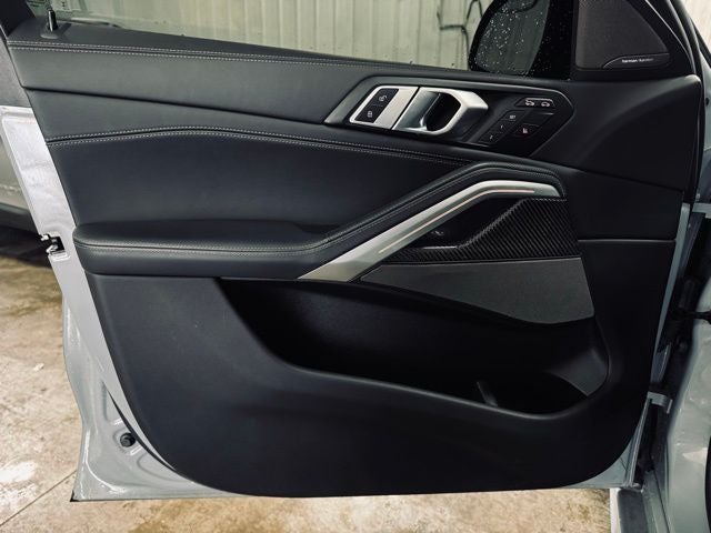 2024 BMW X6 M60i