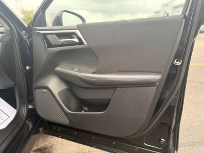 2025 Mitsubishi Outlander ES