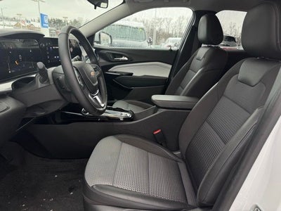 2025 Chevrolet Trax FWD LT