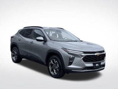 2025 Chevrolet Trax FWD LT
