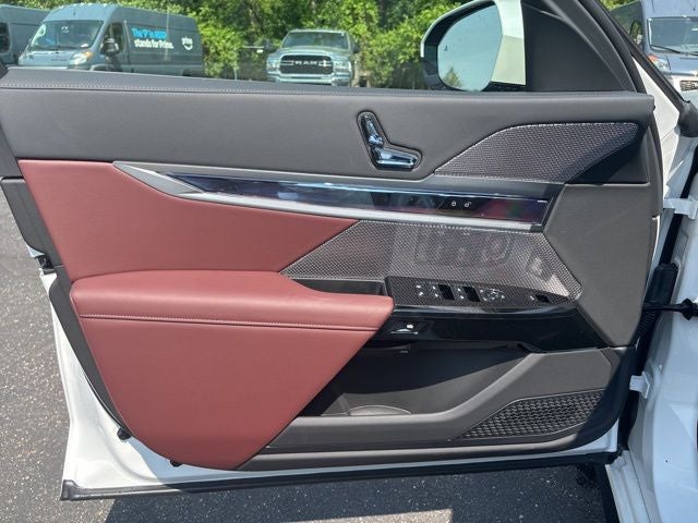 2025 BMW 7 Series xDrive