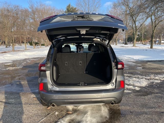 2025 Ford Escape Hybrid ST-Line Elite